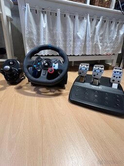 Logitech G29 driving force volant + řadící páka