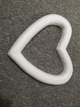 Polystyrenové srdce - 1