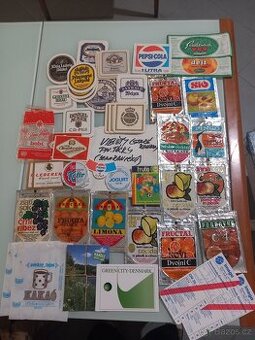Retro pivní podtácky a retro obaly.
