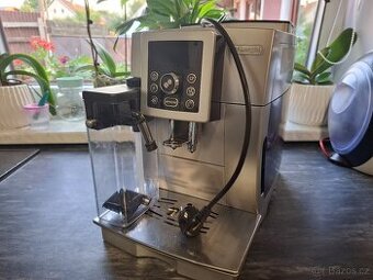 Kávovar DeLonghi