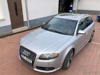 Audi S4 B7 V8