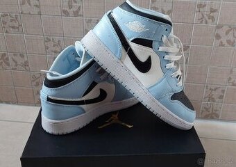 Nike Air Jordan EUR 37,5