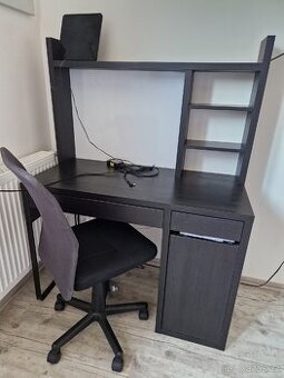 Pracovní stůl a židlička