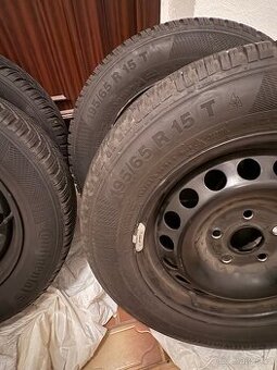 4 zimní pneu 195/65 R15 na VW Golf VII