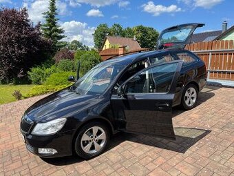 Škoda Octavia 1,9 Tdi 77 kw Servisní knížka - 1