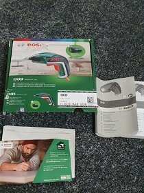 Bosch Akumulátorový šroubovák IXO 5 s úhlovým nást