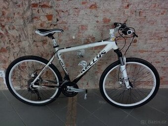 Horske kolo Kellys MAGNUS white