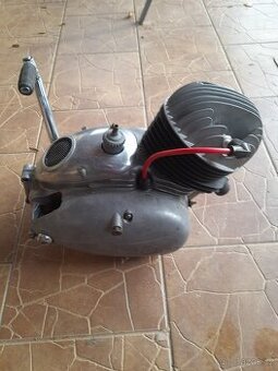 Motor čz 150c  komplet po GO