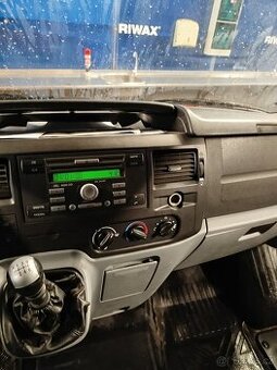 Ford Transit 6 míst