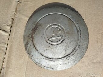 LEVÁ poklice škoda Octavia Felicia Spartak sedan