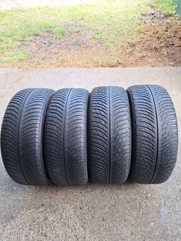 235 55 17 zimní pneu R17 Michelin 235/55/17