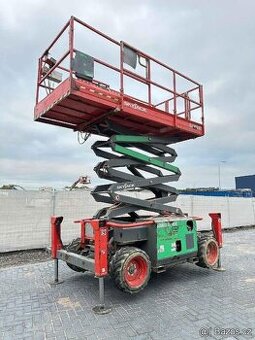 TERÉNNÍ NŮŽKOVÁ PLOŠINA SKYJACK SJ 6832 RT