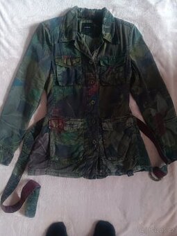 Desigual luxusní kabátek vel.38