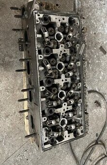 Hlava motoru Škoda Octavia 3 2.0 TDI CKF