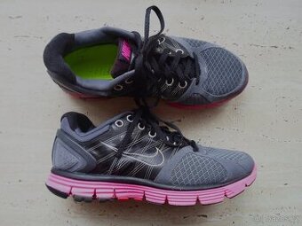 Černé růžové boty tenisky botasky Nike - 38