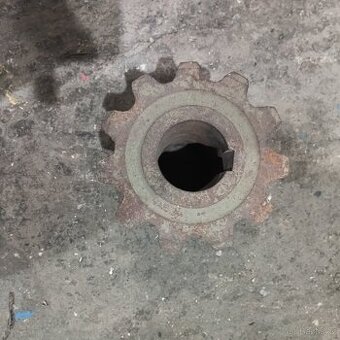 Prodám nd na kombajn