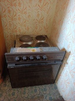 Trouba + varná deska + digestoř