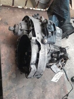 VW T5 2,5tdi 128kw - převodovka KPE , GWB