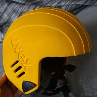 Dětská lyžařské helma Uvex vel.53-56