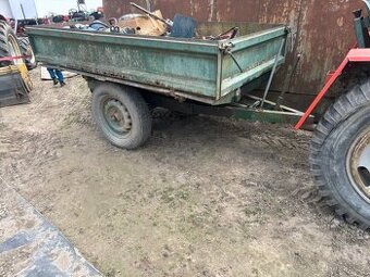 Sklápěcí vlek za malotraktor