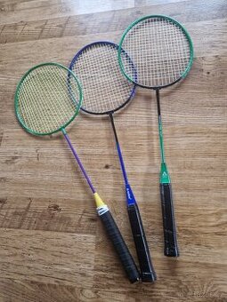 Rakety na badminton 3x
