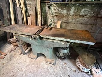 srovnávačka,srovnávací frézka