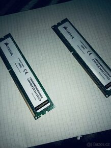 Sada 2 DDR3 paměťových karet