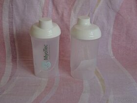 Sportovní lahev šejkr 600 ml