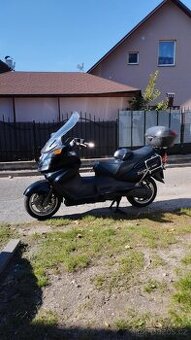 Suzuki burgman 650