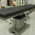 Prodáme použitý elektrický operační stůl