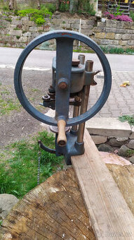 Ruční konzervovač - 1
