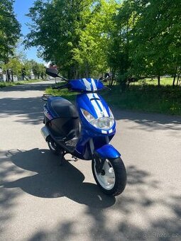 Skutr Peugeot 50cc - 1