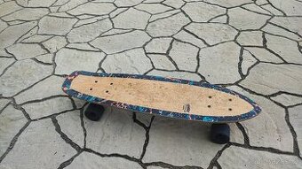 Skate Oxelo dřevěný skateboard 68x18cm Yamba