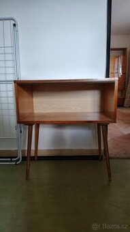 Vintage stolek pod televizi, 60.-70. léta