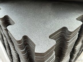 Gumová podlaha puzzle 10mm - nové nepoužité - 1