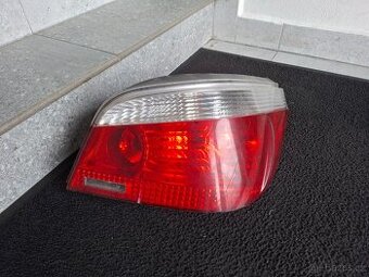 Prodám pravé zadní světlo BMW E60