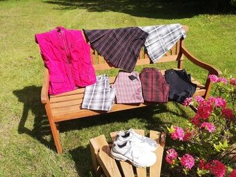 Prodám dámské oblečení na golf zn.Brax