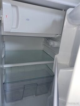 lednička s vnitřním mrazáčkem A+