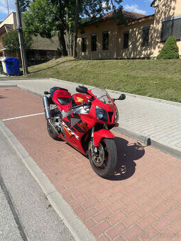 Honda vtr 1000 sp1