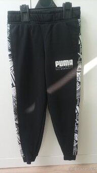 Chlapecké tepláky Puma vel. 128