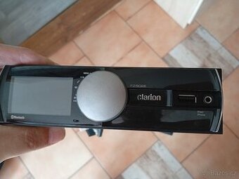 Autorádio Clarion