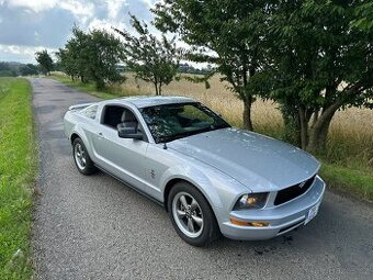 Ford Mustang 4.0 V6 151kw USA PONY packet