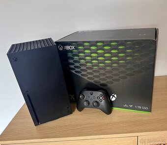 Xbox Series X 1TB s mechanikou, top stav