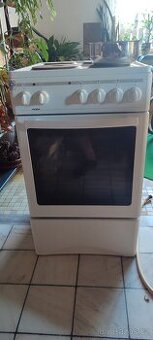 Mora elektrický sporák - 1