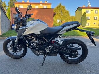Honda CB125R