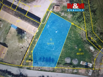 Prodej pozemku k bydlení v Roveňsku - Holice