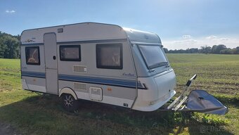 Karavan Hobby Excellent 4-5 osob