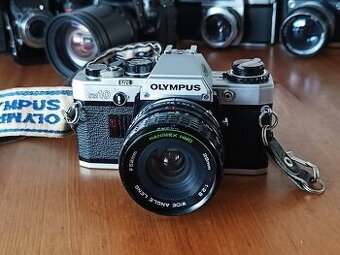 OLYMPUS OM-10 (Hanimex HMC 2,8/28mm) - 1979