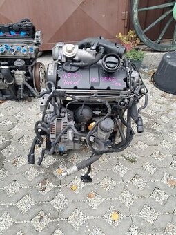 Motor 1,9 tdi 74kw TYP: AXR kompletní motor