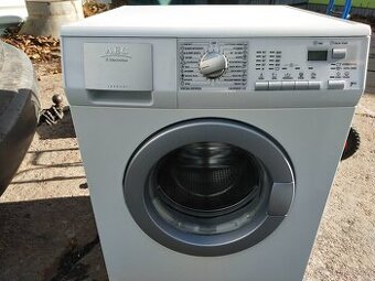 Prodám plně funkční digitální pračku zn. AEG--7KG--DOVEZU--